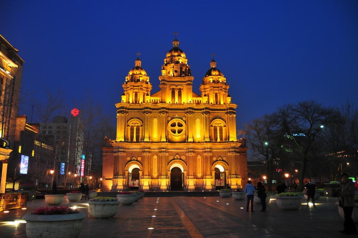 East Sacred Hotel--Very Near Beijing Tiananmen Square ,The Forbidden City,The Temple Of Heaven ,3 Minutes' Walk To Wangfujing Subway ,Located In The Center Of Beijing, Many Shopping Malls Around,Newly Renovated Hotel-Able To Receive Foreign Guests Экстерьер фото The Cathedral of the Immaculate Conception in Xi'an